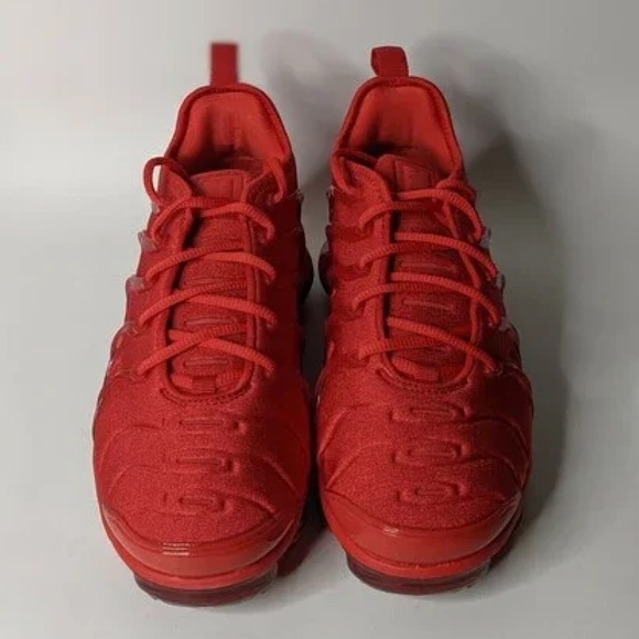 Nike Air VaporMax Plus Triple Red Size 11.5
